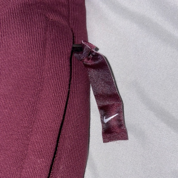 Nike Maroon Jogger Sweatpants - Picture 4 of 6